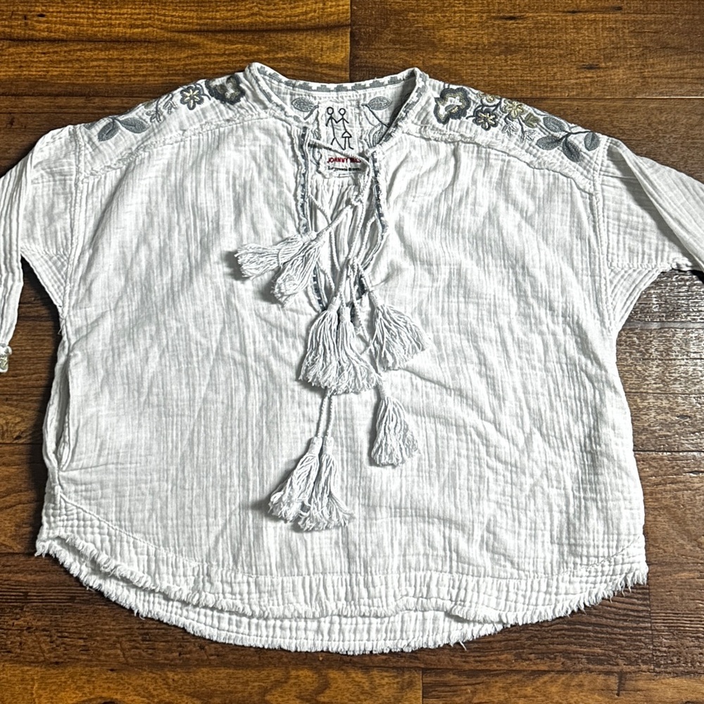 Johnny Was ~ Small ~ White W/Silver & Gray Floral Embroidery Triple Tassel Top - Picture 5 of 16
